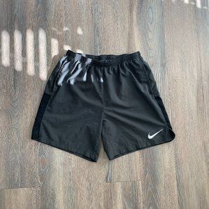 Nike Men's Running Shorts Large